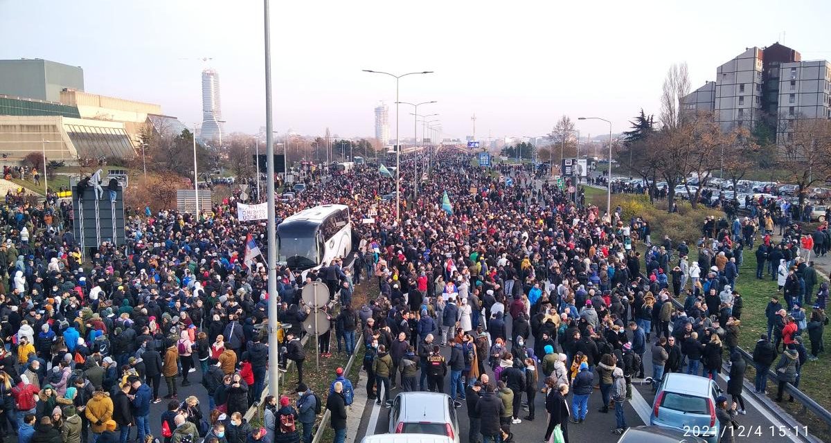 Massive protests in Serbia succeeded: the controversial law has been withdrawn